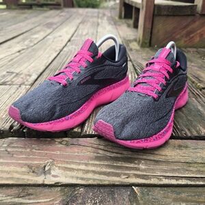 Brooks, Womens, Trace 2, Run Wild, Cosmic Cheetah, Pink - Black Colorway, Sz 10B